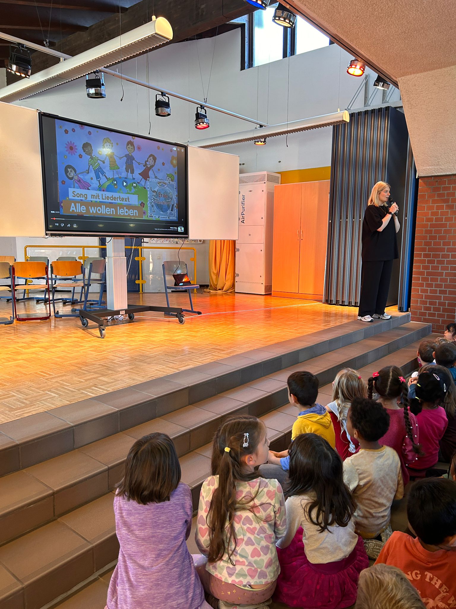 Auftaktveranstaltung zum Start der Projektwoche im Foyer